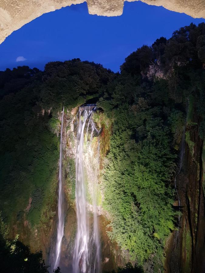 Appartamento Cascate Delle Marmore Екстер'єр фото