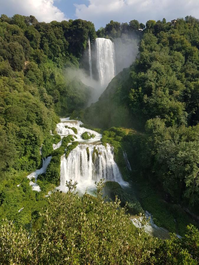 Appartamento Cascate Delle Marmore Екстер'єр фото